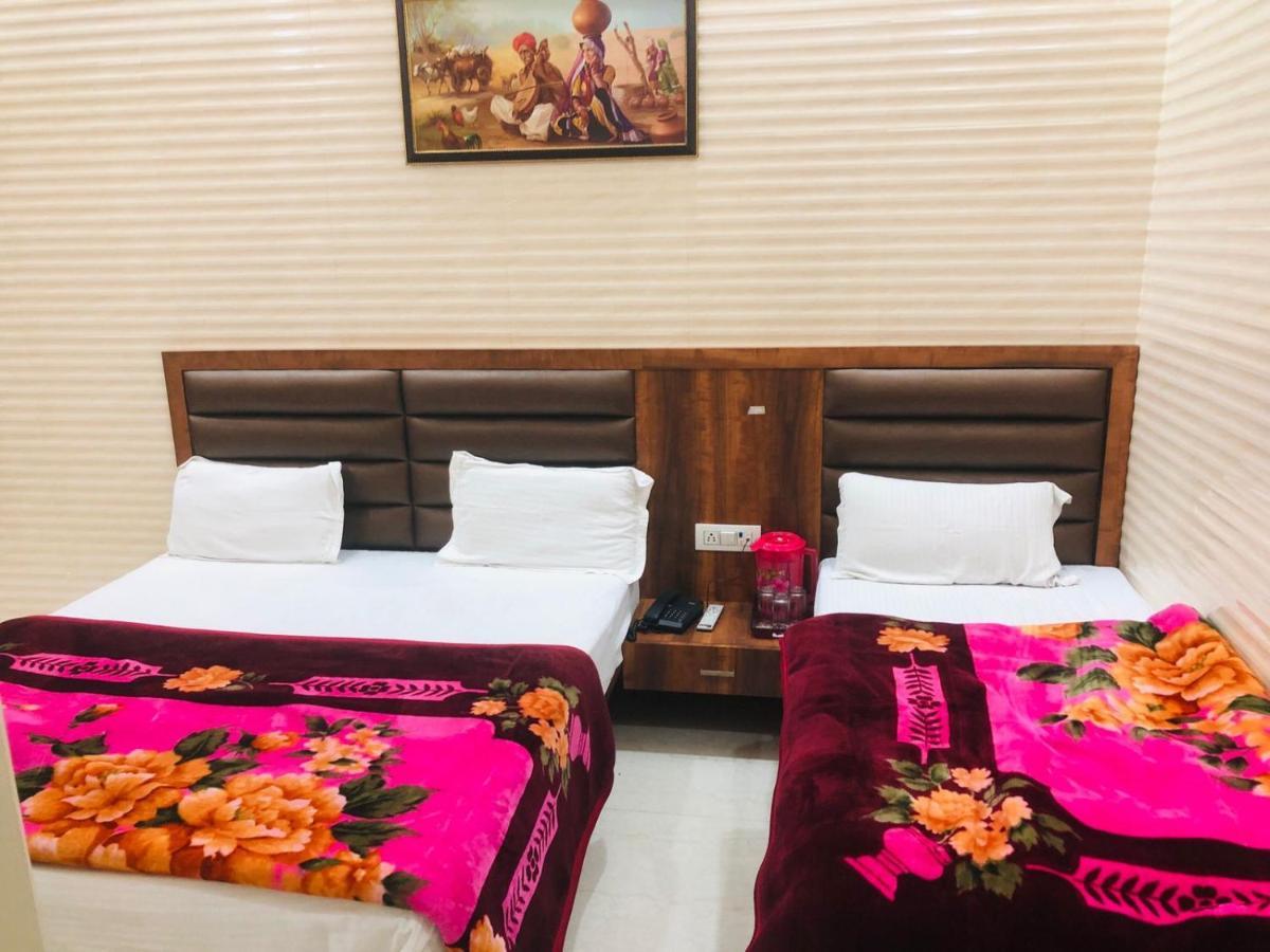 Jasneet Homestay Amritsar Værelse billede
