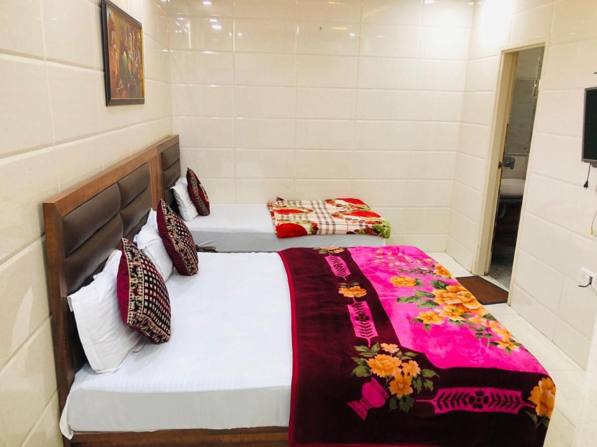 Jasneet Homestay Amritsar Eksteriør billede