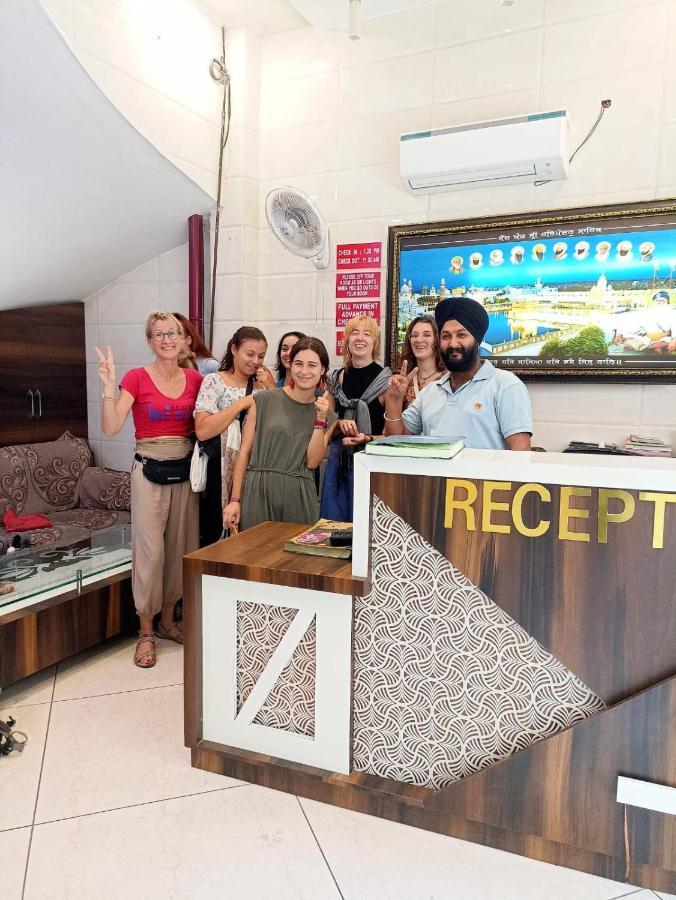 Jasneet Homestay Amritsar Eksteriør billede