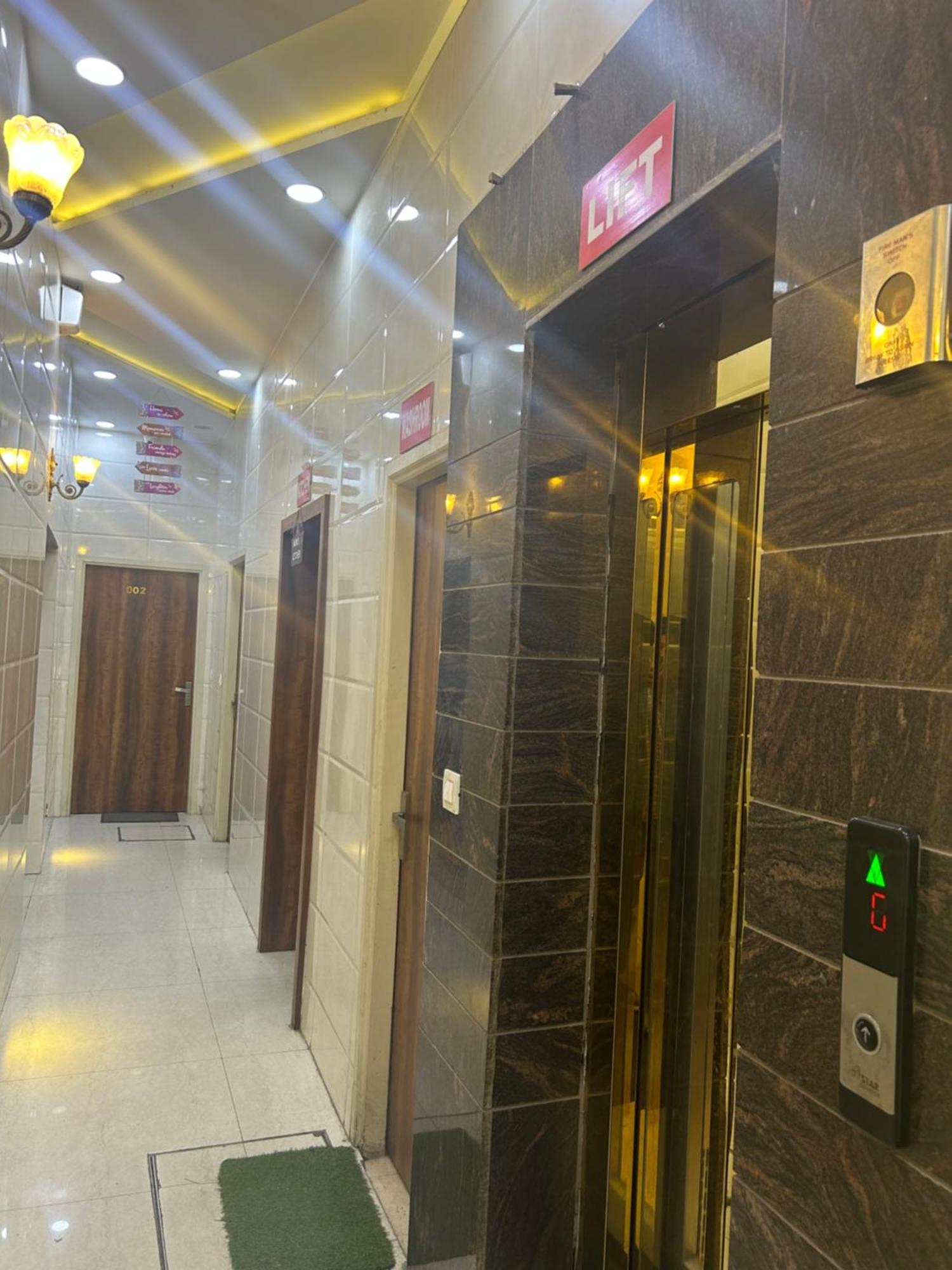 Jasneet Homestay Amritsar Eksteriør billede